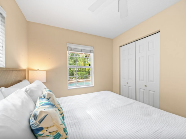Lido Key Vacation Home with 2 Bedroom and Private Pool